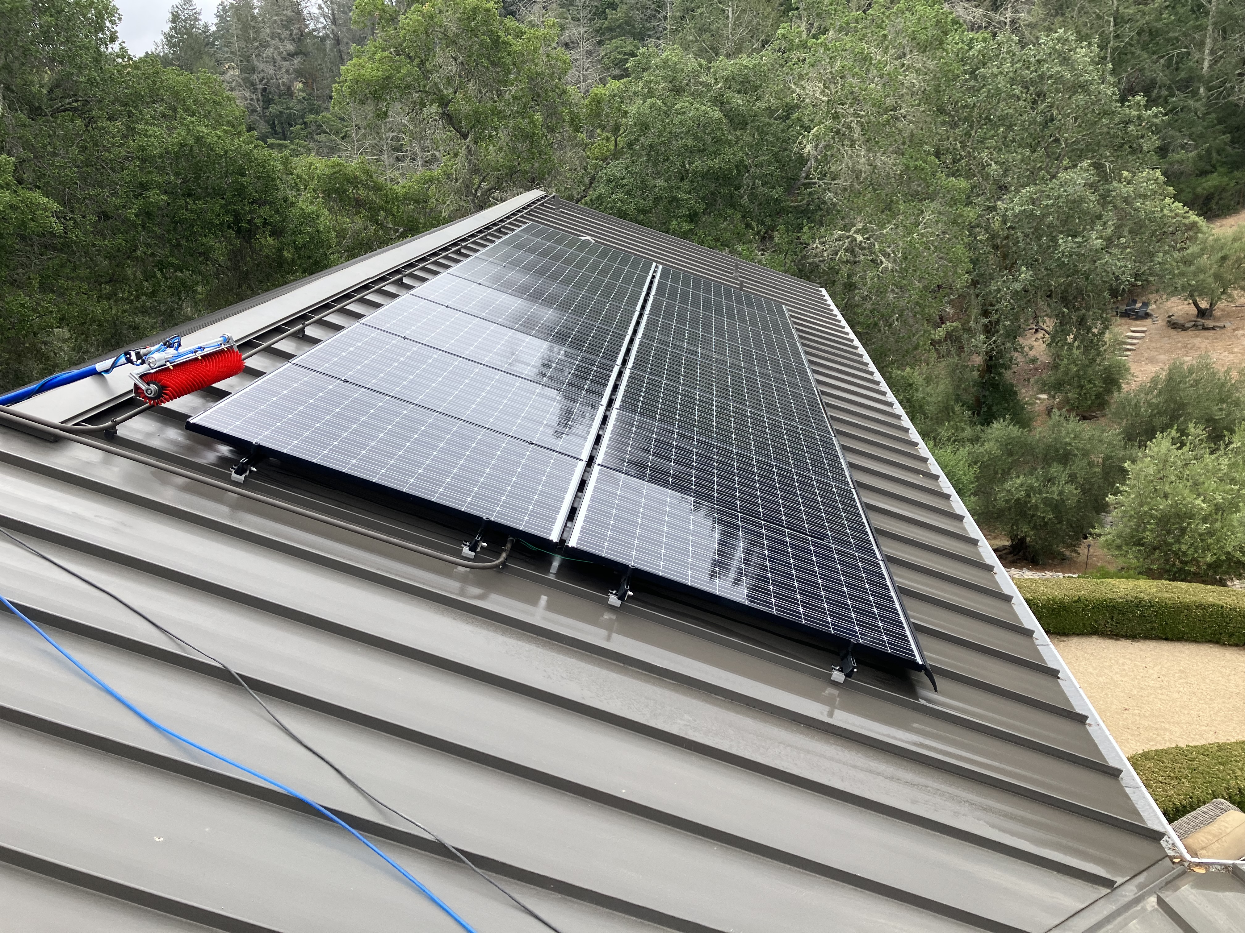 Top Quality Solar Panel Cleaning and Skylight Cleaning in the Napa Valley, California
